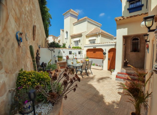 Resale - Villa * - Villamartin * - Villamartín * 