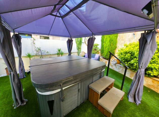 Resale - Villa * - Villamartin * - Villamartín * 