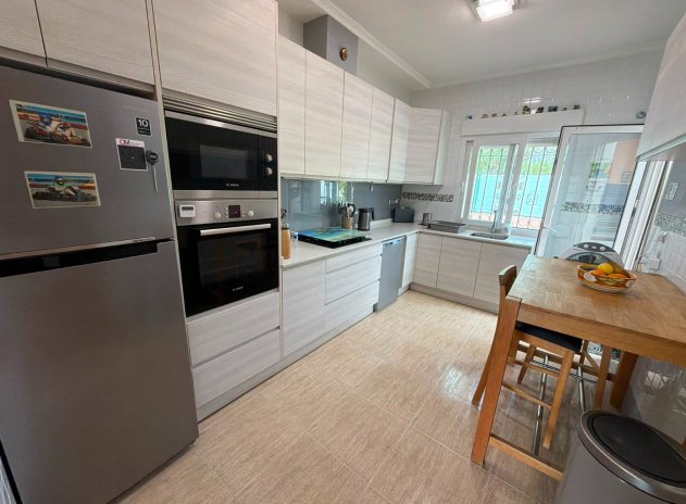 Herverkoop - Villa - Los Montesinos - La Herrada