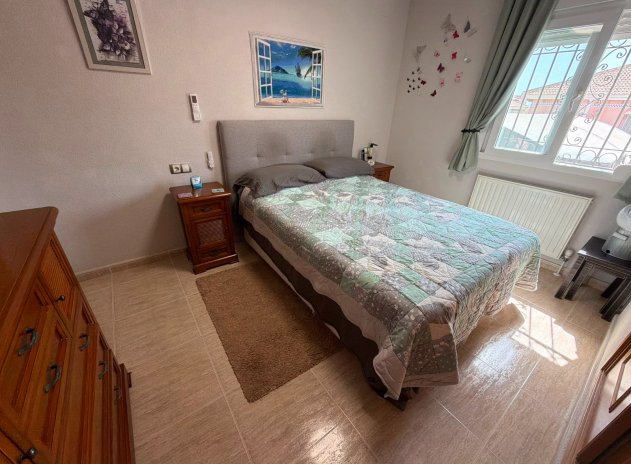 Herverkoop - Villa - Los Montesinos - La Herrada
