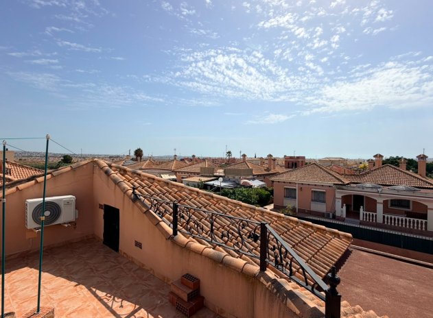 Herverkoop - Villa - Los Montesinos - La Herrada