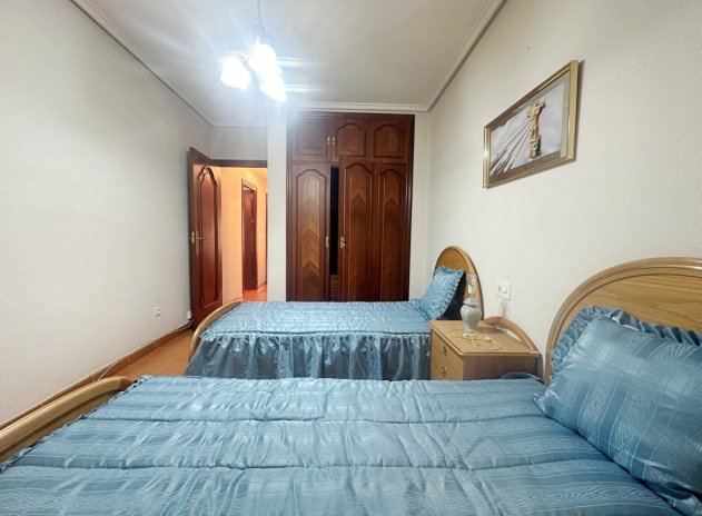 Reventa - Apartamento / Piso - Torrevieja
