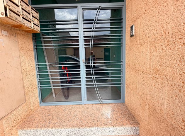 Herverkoop - Appartement - Los Montesinos