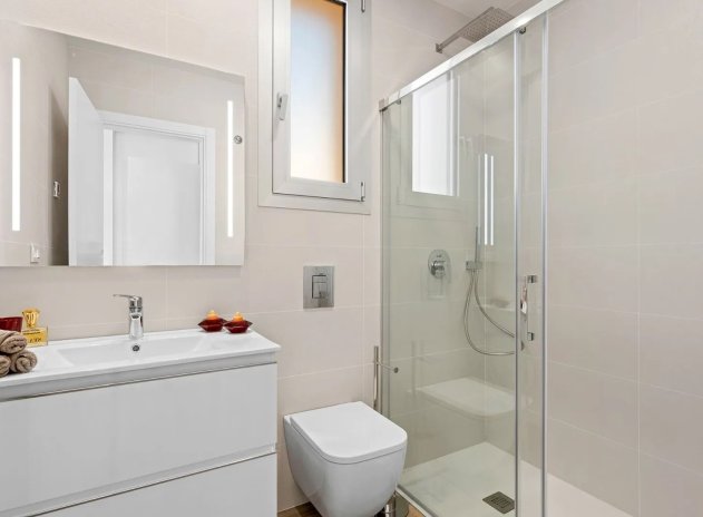 Resale - Apartment / Flat * - Orihuela Costa *