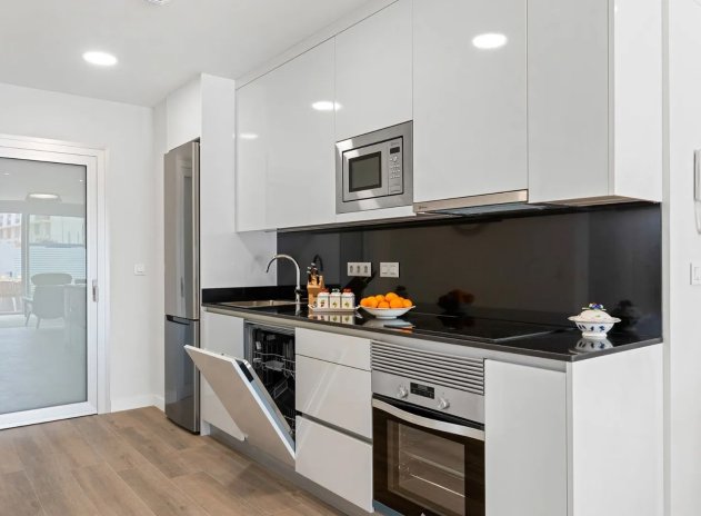 Resale - Apartment / Flat * - Orihuela Costa *