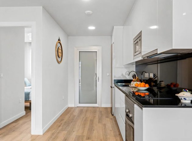 Resale - Apartment / Flat * - Orihuela Costa *