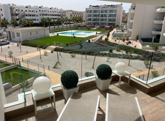 Resale - Apartment / Flat * - Orihuela Costa *