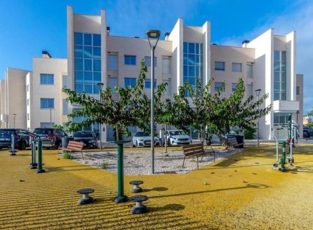 Resale - Apartment / Flat * - Orihuela Costa *