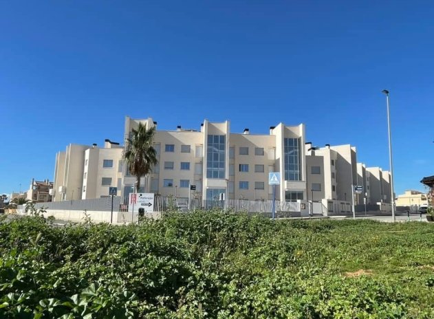 Resale - Apartment / Flat * - Orihuela Costa *