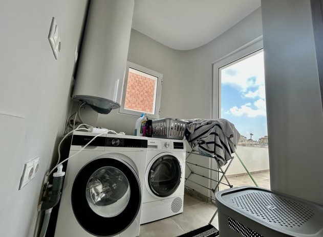 Resale - Villa * - Ciudad Quesada *