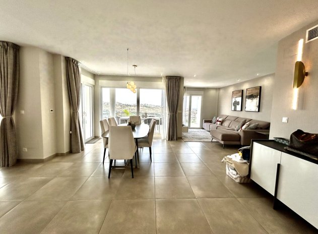 Resale - Villa * - Ciudad Quesada *