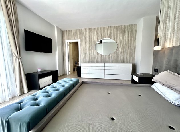 Resale - Villa * - Ciudad Quesada *