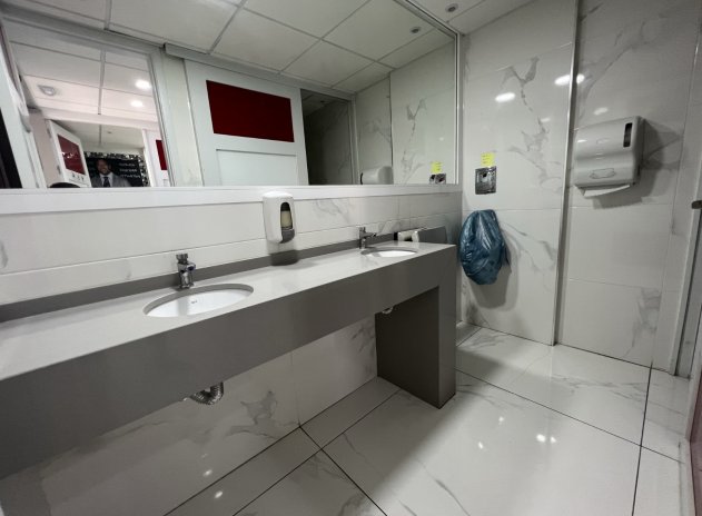 Revente - Commercial - Torrevieja