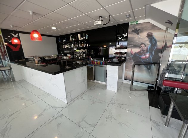 Revente - Commercial - Torrevieja