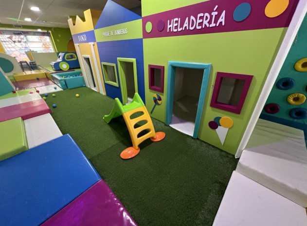 Revente - Commercial - Torrevieja