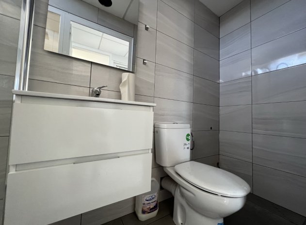 Revente - Commercial - Torrevieja