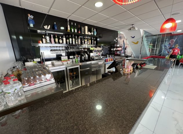 Revente - Commercial - Torrevieja