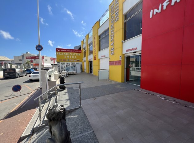 Revente - Commercial - Torrevieja