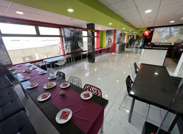 Revente - Commercial - Torrevieja