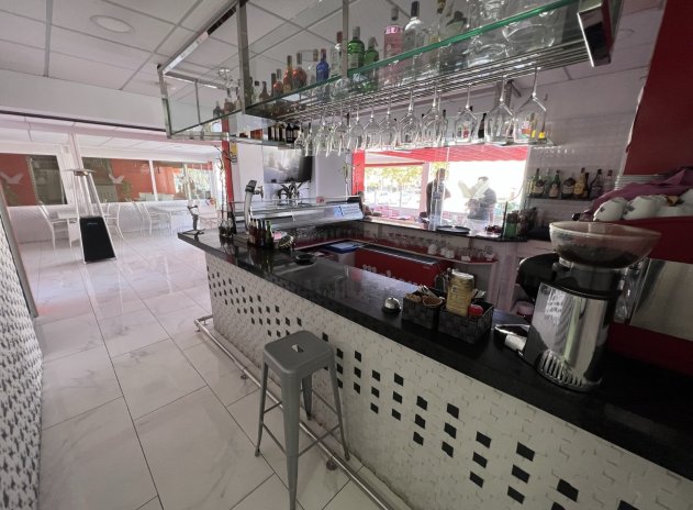 Revente - Commercial - Torrevieja