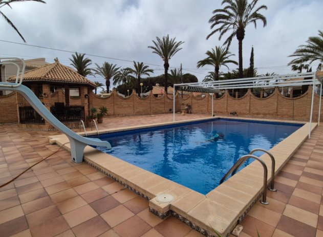 Wiederverkauf - Villa - Orihuela