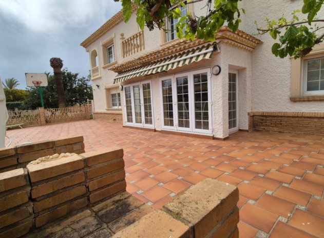 Wiederverkauf - Villa - Orihuela