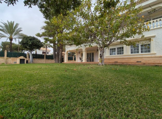 Wiederverkauf - Villa - Orihuela
