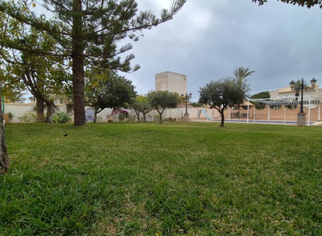 Wiederverkauf - Villa - Orihuela