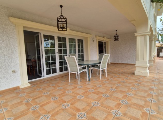 Wiederverkauf - Villa - Orihuela
