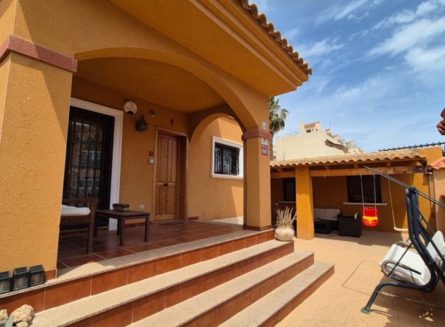 Herverkoop - Villa - Torrevieja