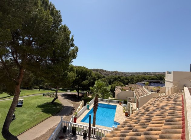 Herverkoop - Villa - Orihuela