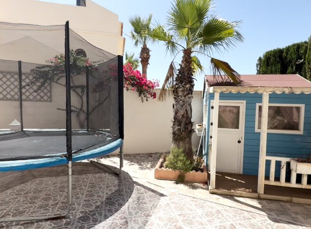 Herverkoop - Villa - Orihuela