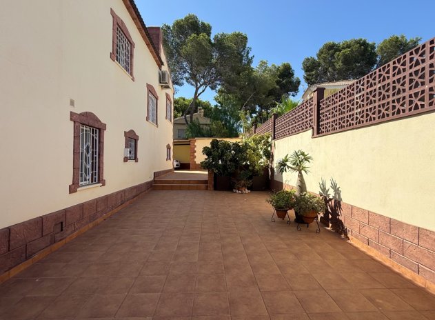 Herverkoop - Villa - Torrevieja