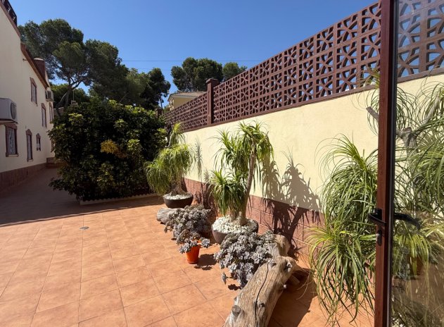 Herverkoop - Villa - Torrevieja