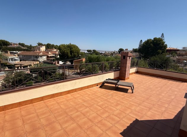 Herverkoop - Villa - Torrevieja