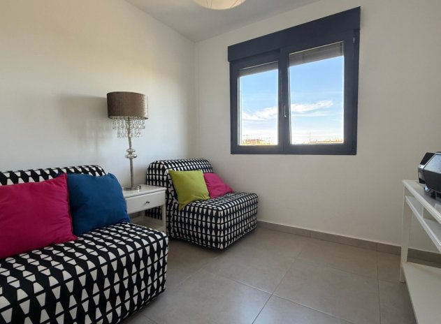 Reventa - Apartamento / Piso - Pilar de la Horadada