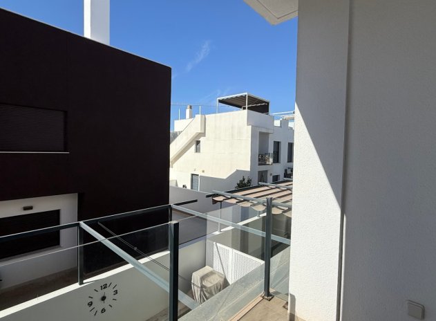 Reventa - Apartamento / Piso - Pilar de la Horadada