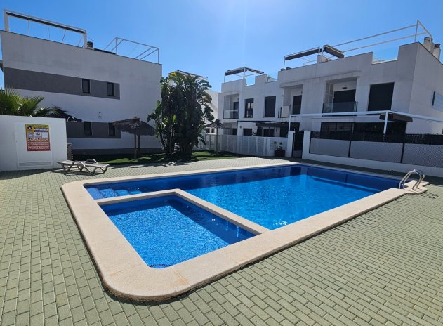 Reventa - Apartamento / Piso - Pilar de la Horadada