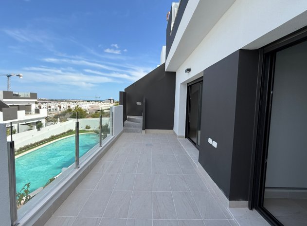 Resale - Apartment / Flat * - Torrevieja *