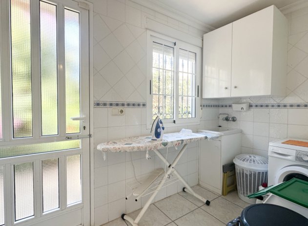 Resale - Villa * - La Mata *
