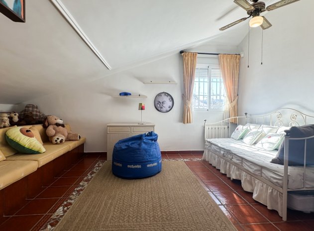 Resale - Villa * - La Mata *