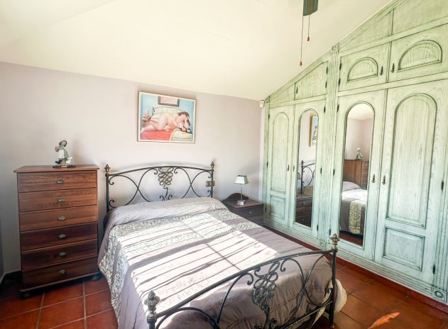Resale - Villa * - La Mata *