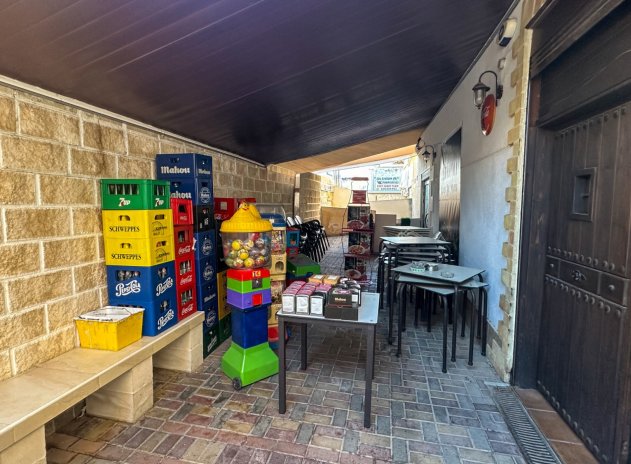 Herverkoop - Commercieel - Torrevieja - Aguas Nuevas