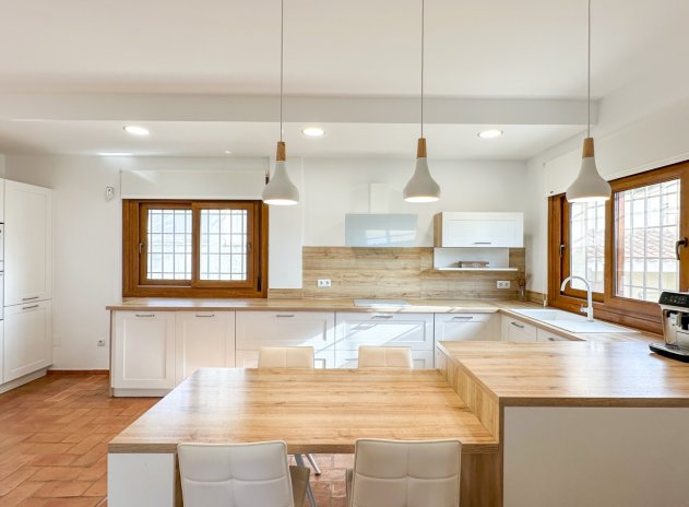Herverkoop - Villa - Campoamor - Dehesa de campoamor