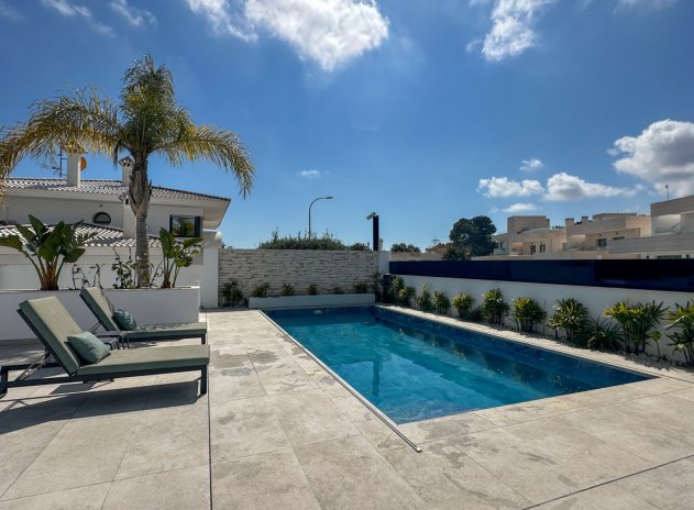 Herverkoop - Villa - Orihuela Costa - Villamartín