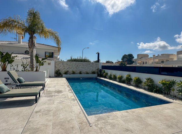 Herverkoop - Villa - Orihuela Costa - Villamartín