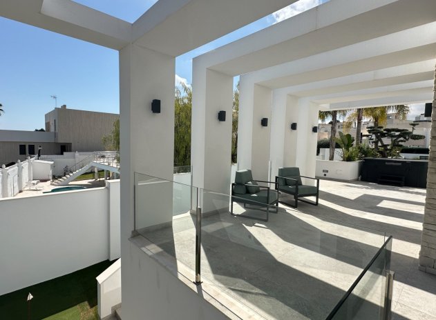 Herverkoop - Villa - Orihuela Costa - Villamartín