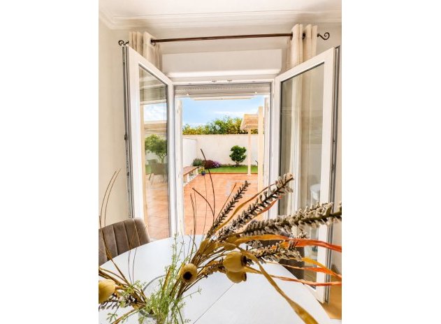 Herverkoop - Villa - Torrevieja - Aguas Nuevas