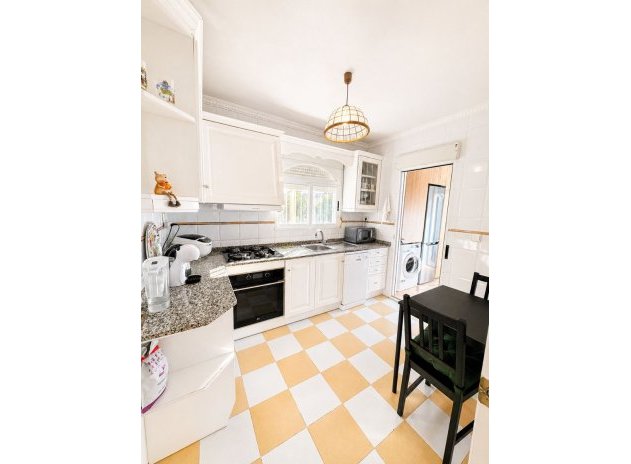 Herverkoop - Villa - Torrevieja - Aguas Nuevas