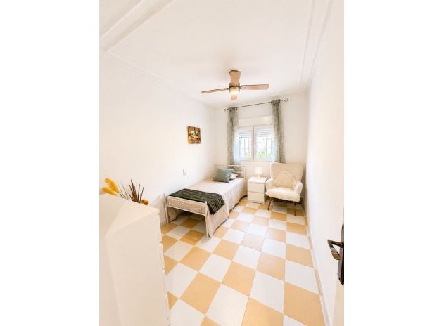 Herverkoop - Villa - Torrevieja - Aguas Nuevas
